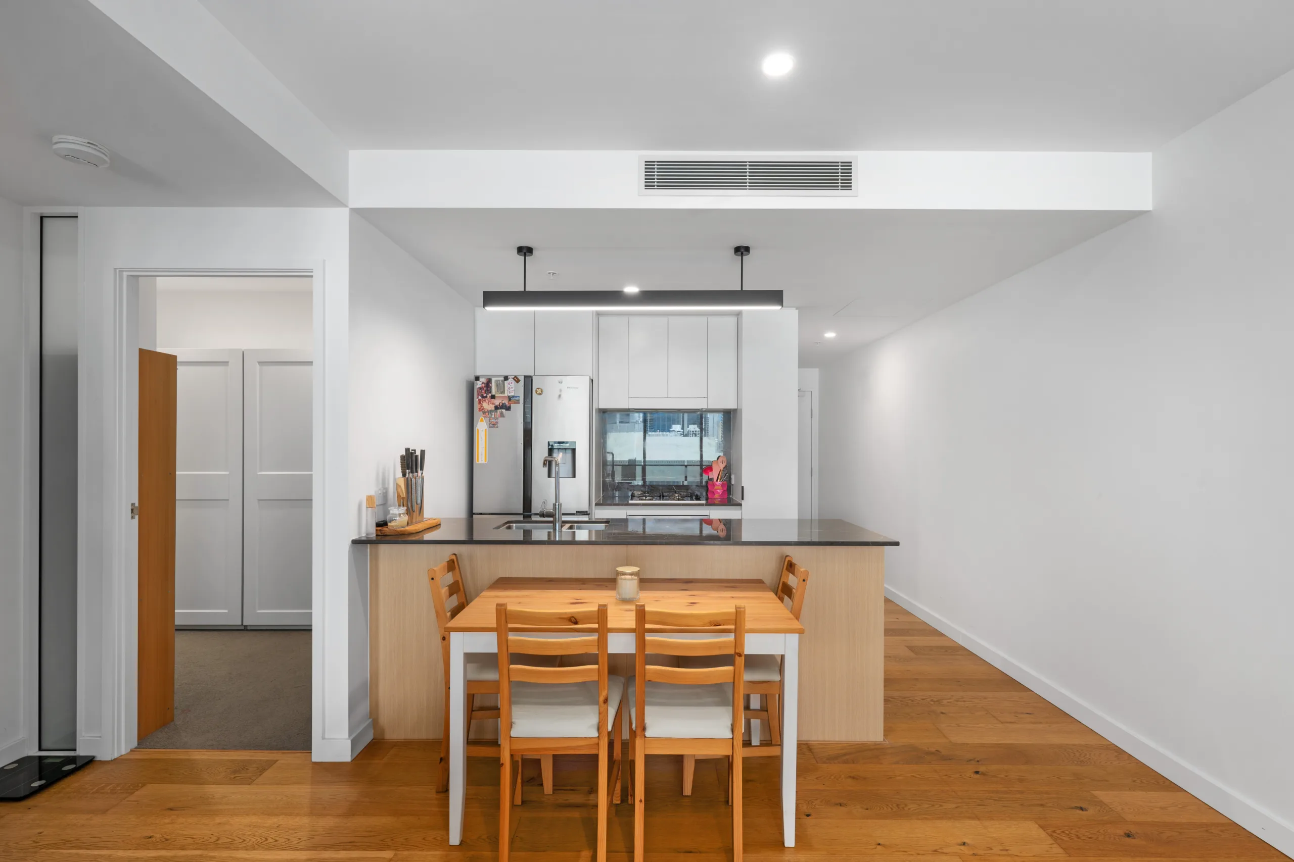 STYLISH APARTMENT IN A QUIET COMPLEX!