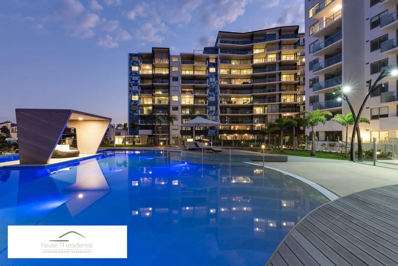 LUXURIOUS FURNISHED APARTMENT