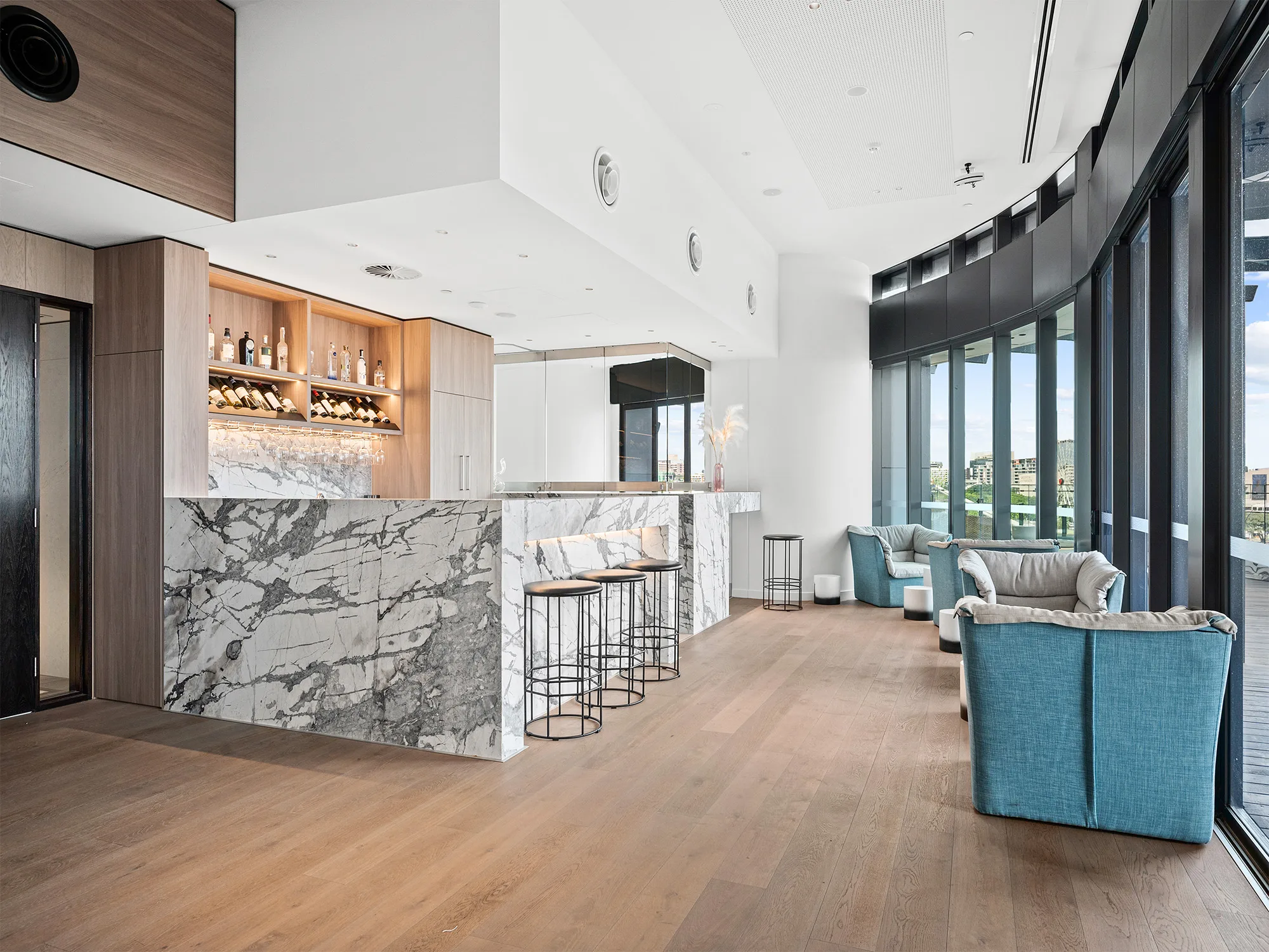 Waterfront CBD Luxury Home