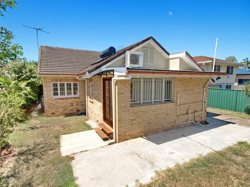 CHARMING VILLA  – ELECTRICITY & WATER INCLUDED