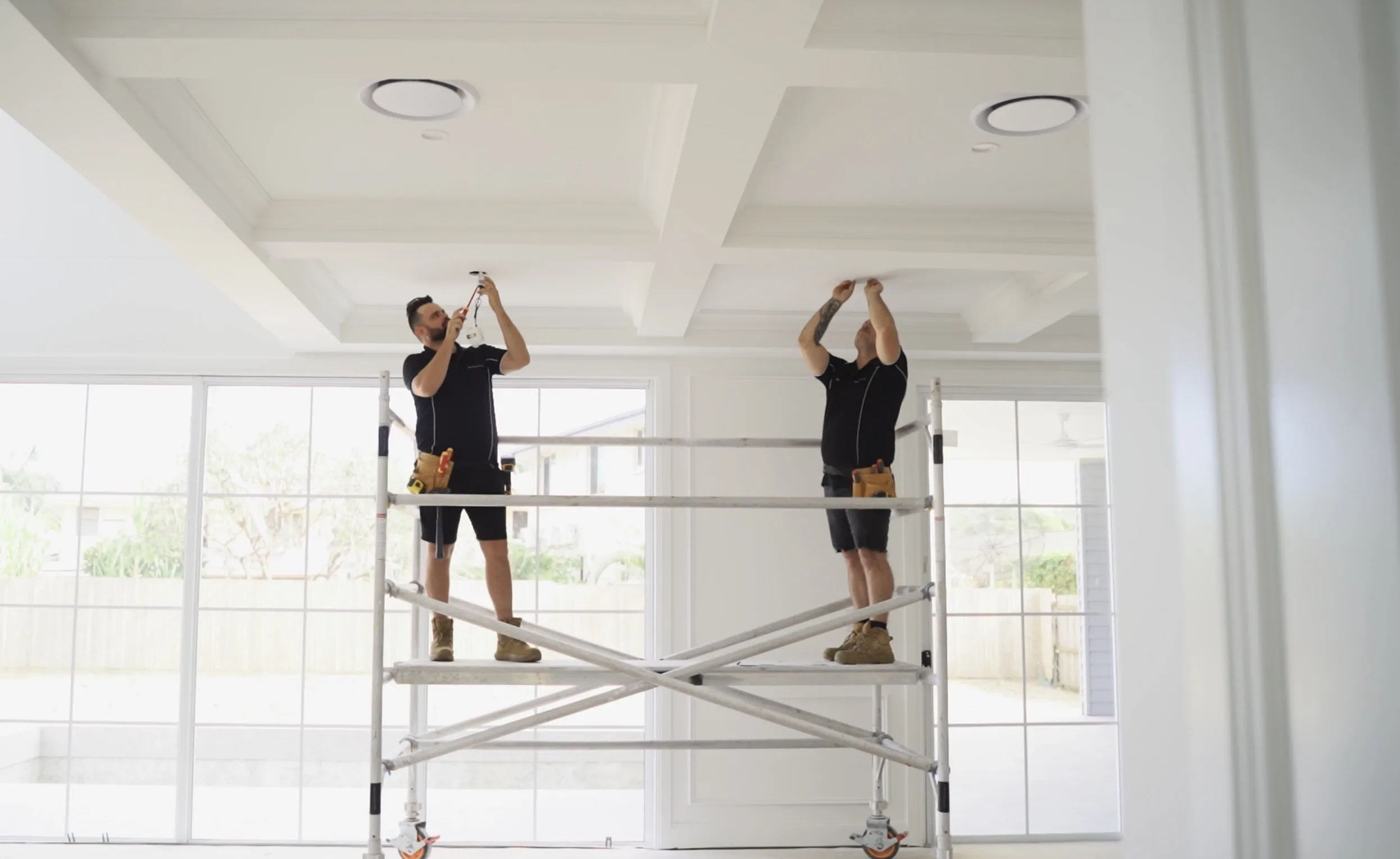 From Smurf blue to stunner – the transformation begins!